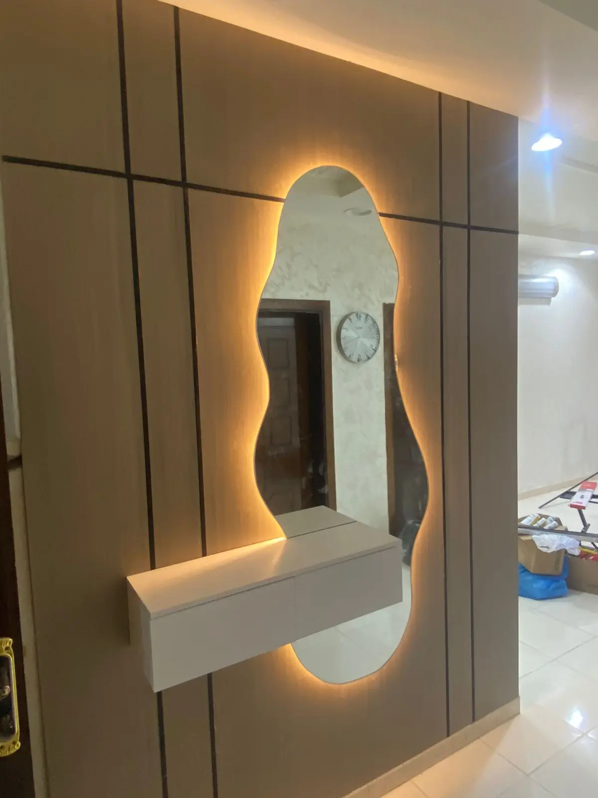 مرايا ودرج تصميم رقم 68